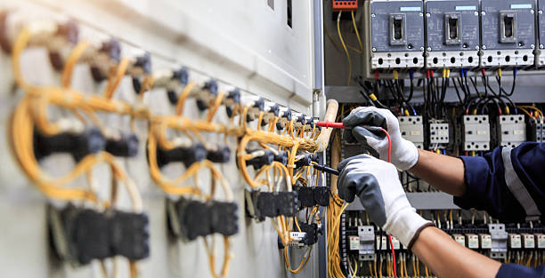 Professional Electrician technician working in Broad Creek, NC